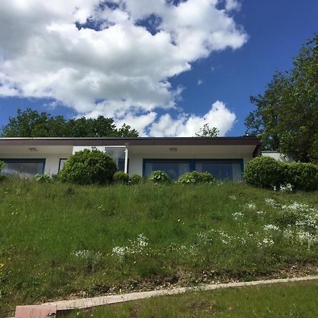Idyllisch Wohnen Im Weserbergland - Bungalow Mit Phantastischer Aussicht Fuer 4 Personen Polle Esterno foto