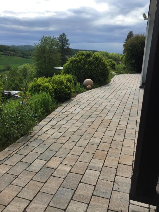Idyllisch Wohnen Im Weserbergland - Bungalow Mit Phantastischer Aussicht Fuer 4 Personen Polle Esterno foto