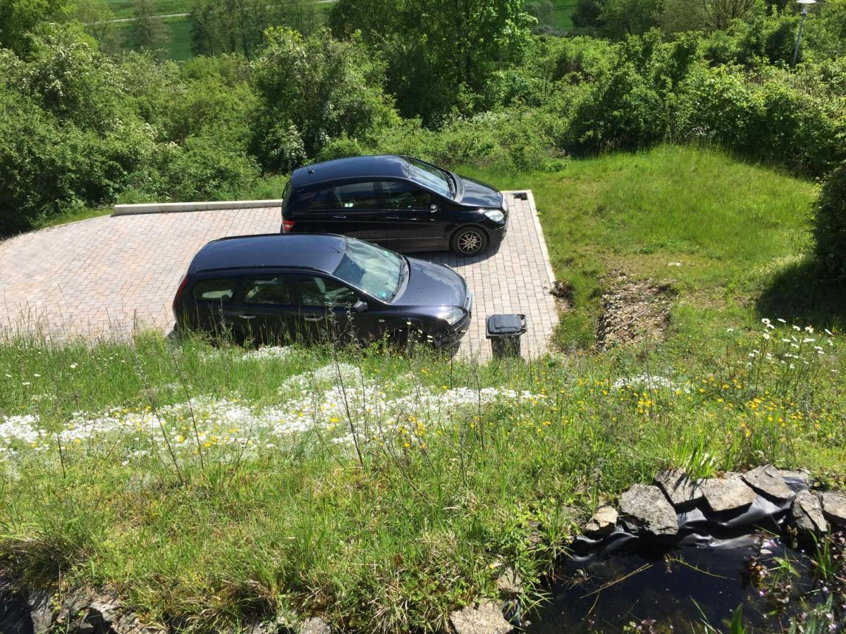 Idyllisch Wohnen Im Weserbergland - Bungalow Mit Phantastischer Aussicht Fuer 4 Personen Polle Esterno foto