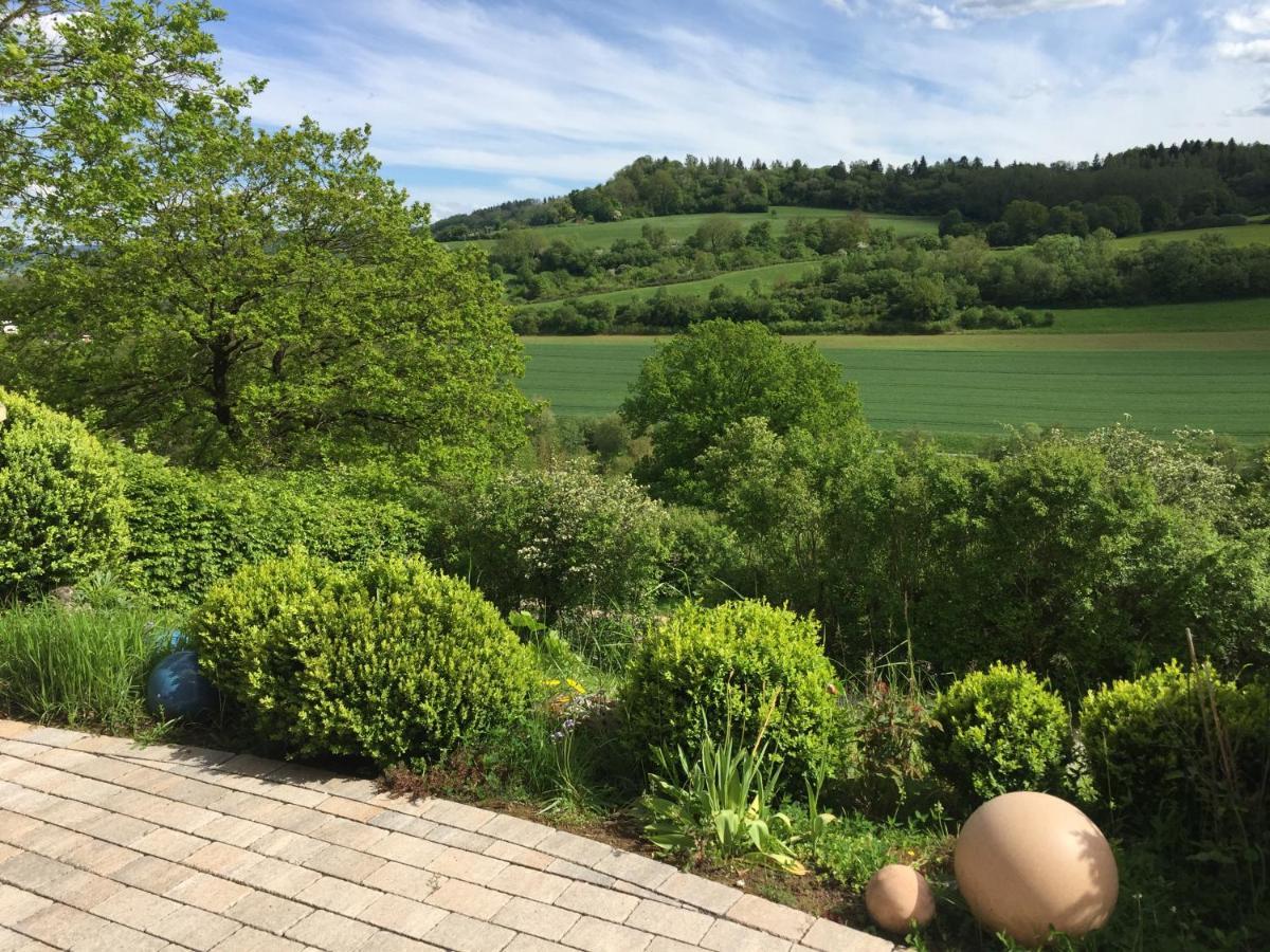 Idyllisch Wohnen Im Weserbergland - Bungalow Mit Phantastischer Aussicht Fuer 4 Personen Polle Esterno foto